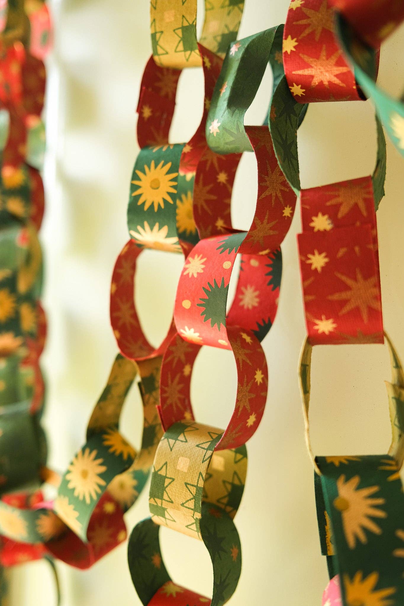 Festive Paper Chain Kit - Image 11