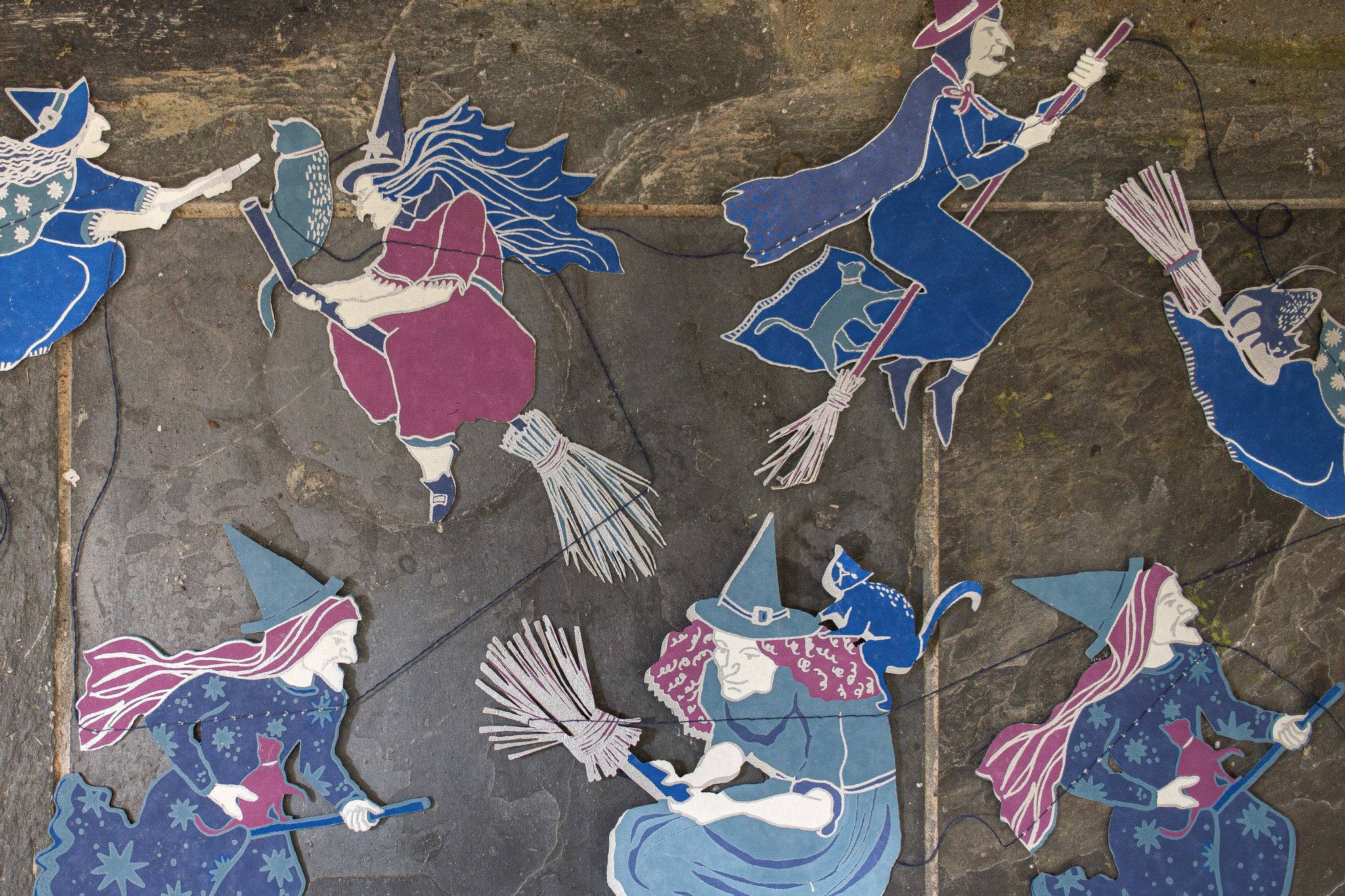 Halloween Witches Sewn Garland - Image 15
